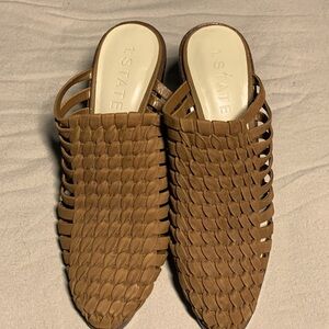 1 State Mocha colored Women’s leather woven Mules